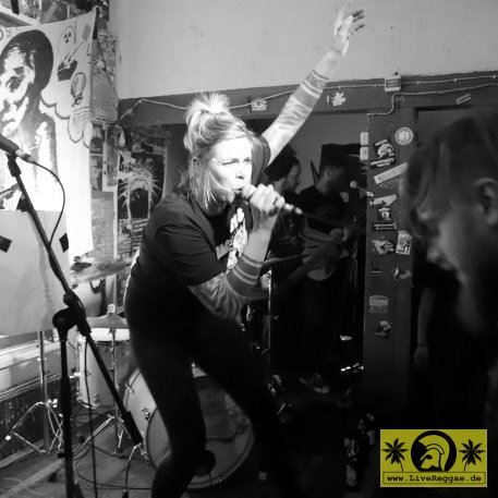 Bambi Shoots Back (D) Projekt Schuldenberg, Plauen - 10. Maerz 2023 (4).JPG